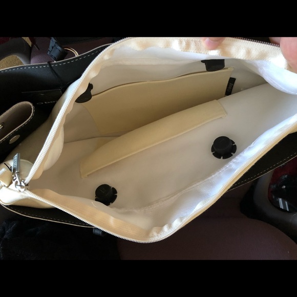 Italian made oversized “O” bag. Faux leather. BNWT - Picture 4 of 4